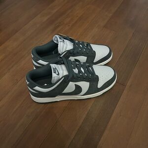 Nike Women’s Green and White Dunks